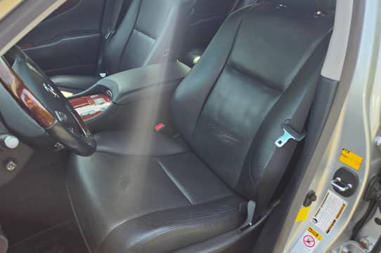 2012 Lexus LS 460 AWD - Image 7